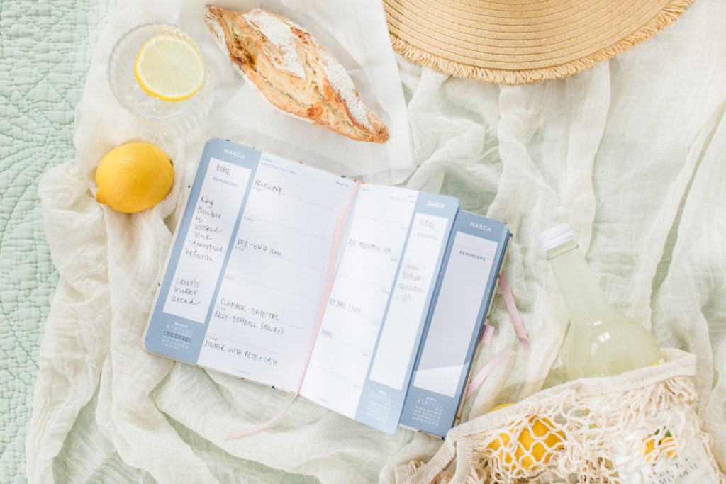 How to stay organised during the summer holidays Image